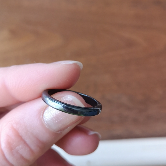 Jewelry - Hematite ring